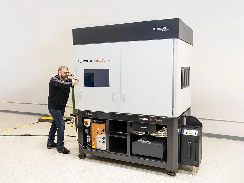 LightWELD Cobot System — compact, portable robotic welding cell